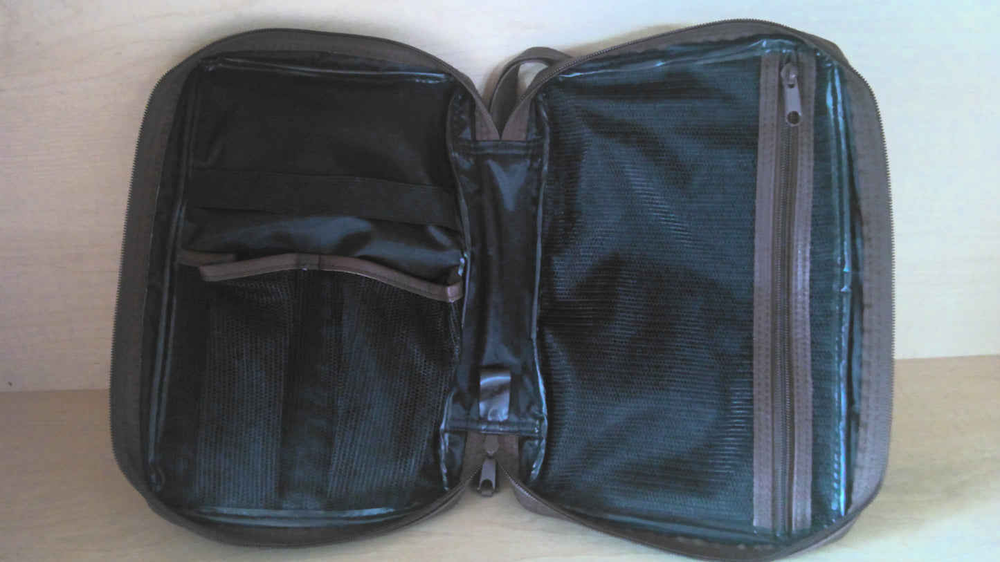 Domain Brown Leather Toiletry Bag