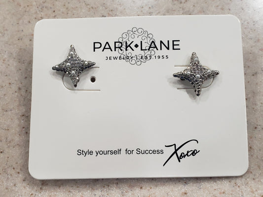 PARK LANE - STAR SHAPED EARRINGS