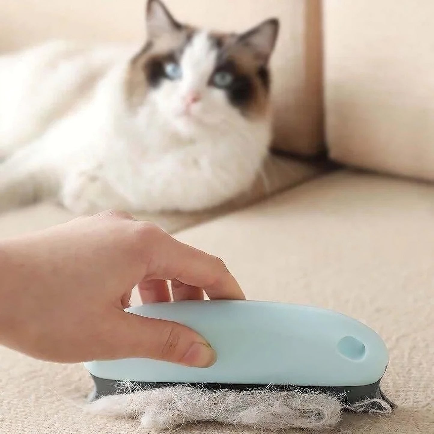 Effective Pet Hair Remover Brush - For Cats and Dogs.